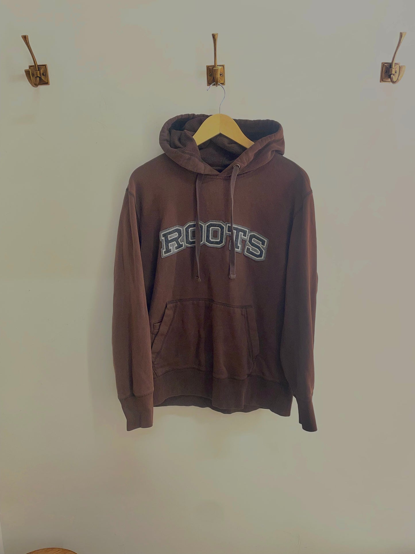 Roots hoodie size M