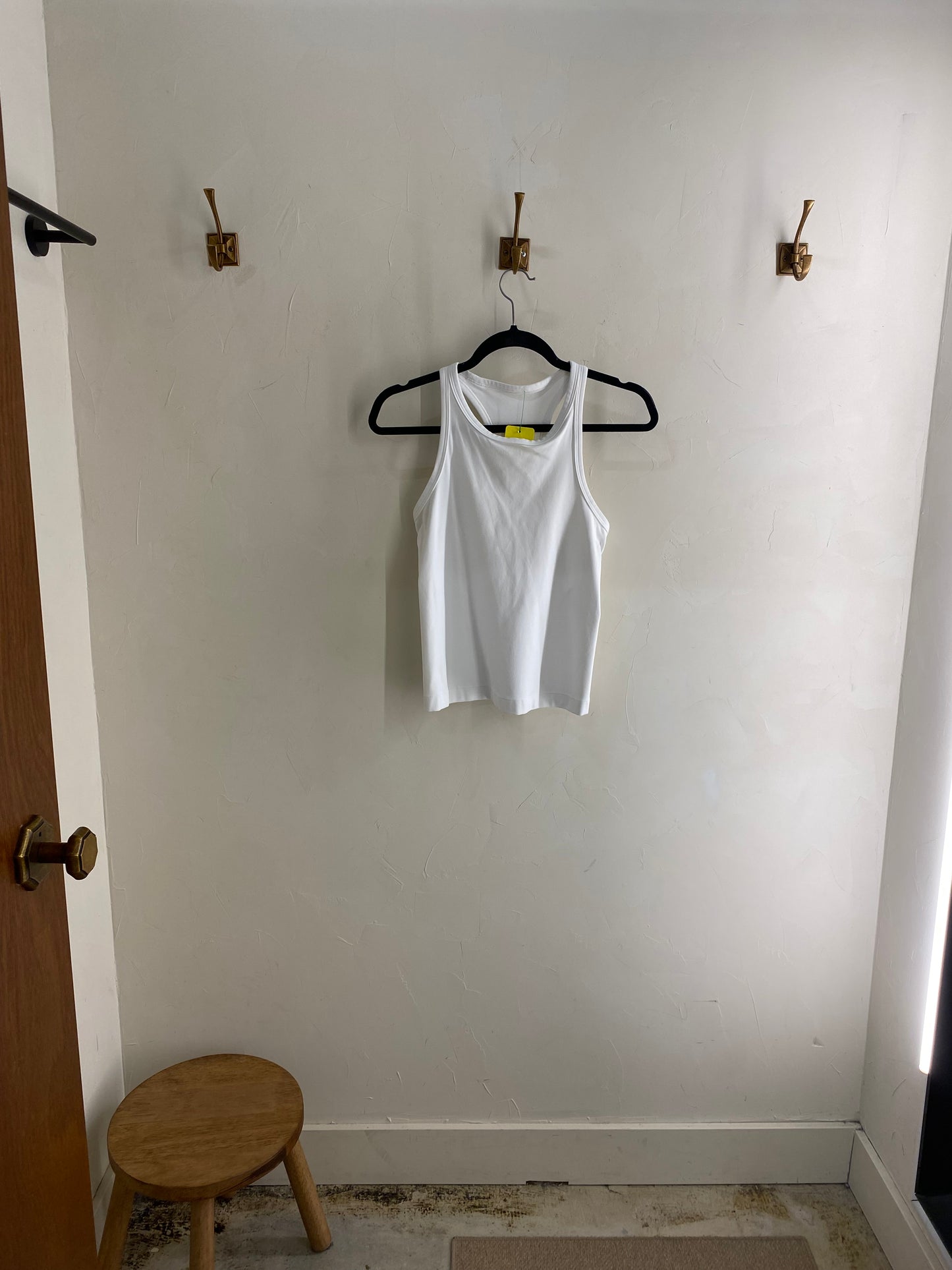 Lululemon tank size 6