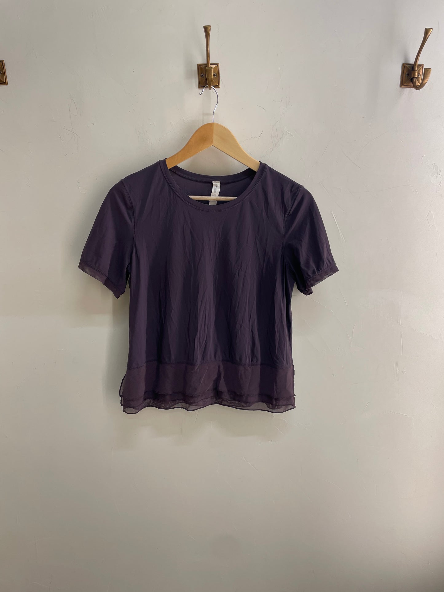 lululemon tee size 6
