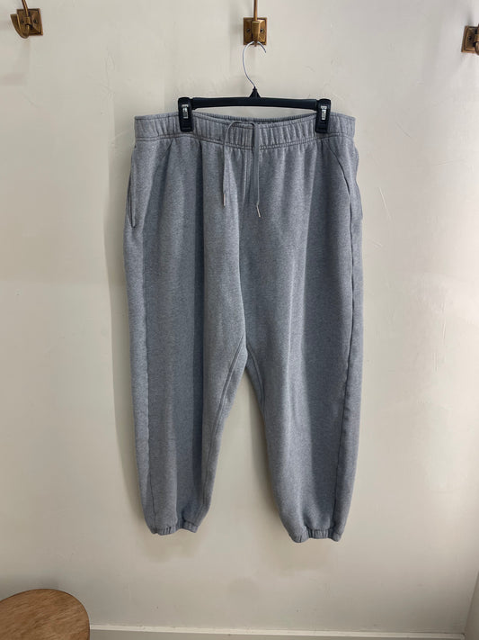 lululemon sweatpants size XL