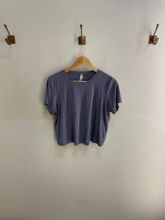Lululemon tee size 8