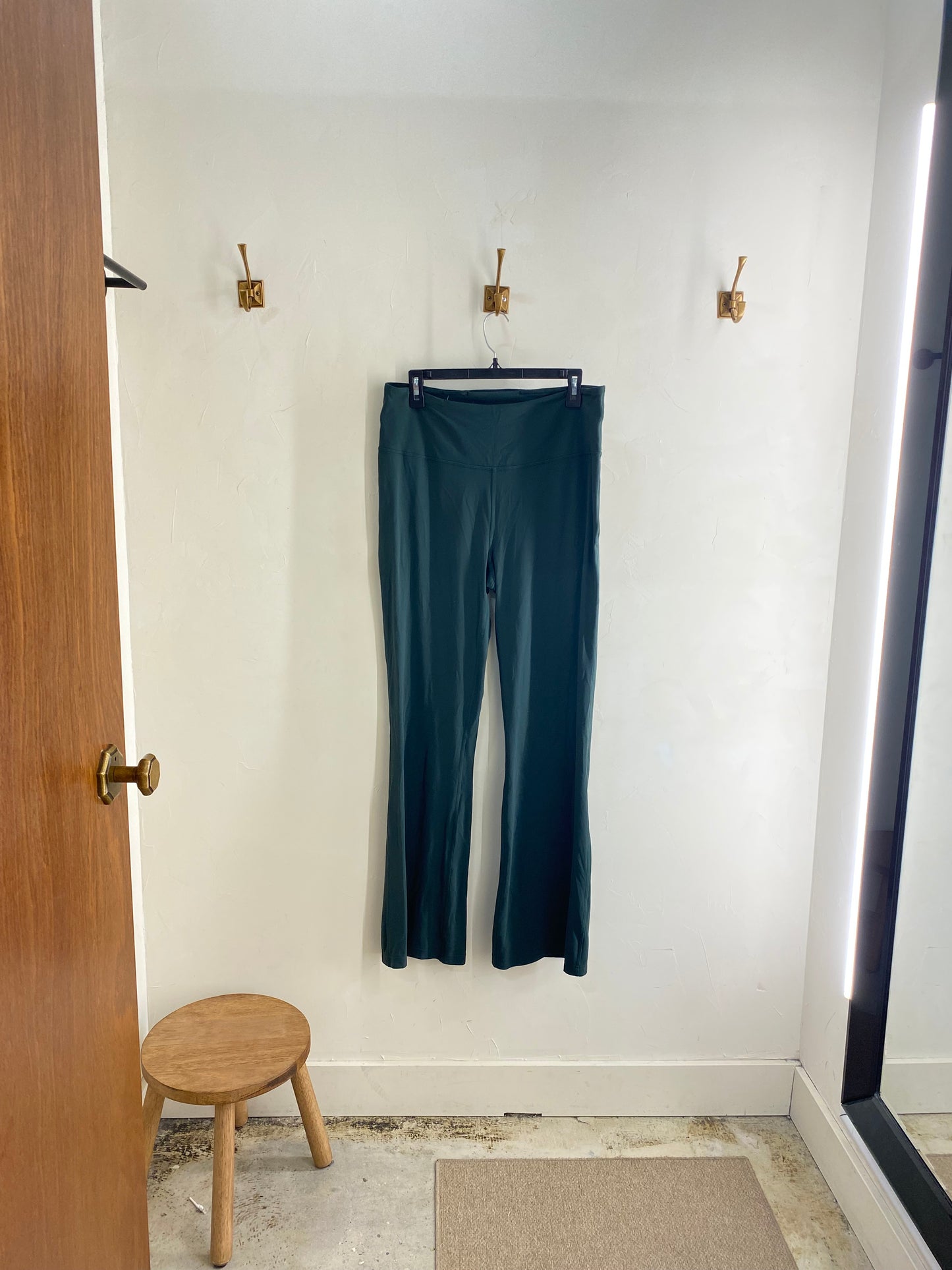 Lululemon yoga pants size 14