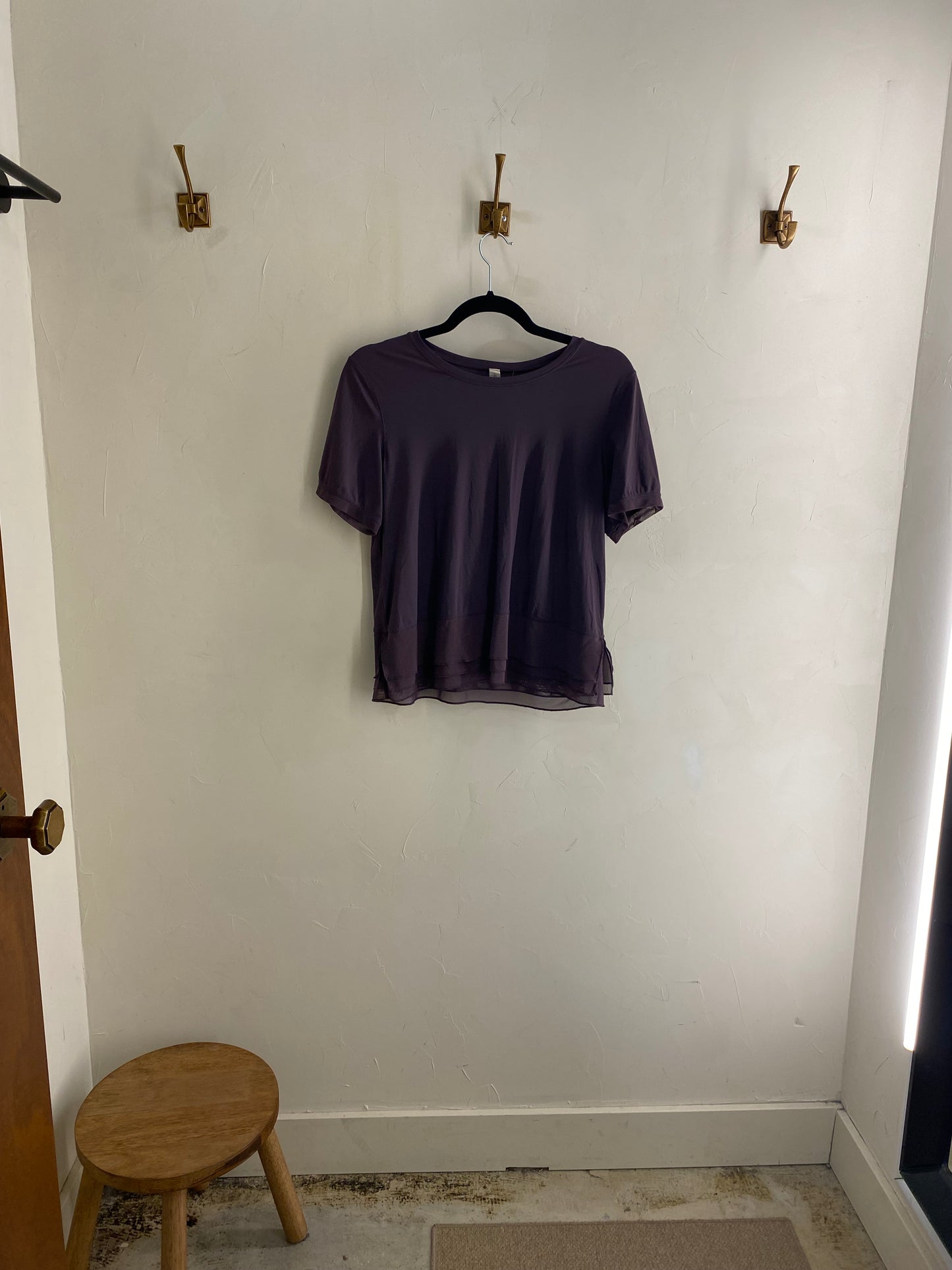 Lululemon tee size 6